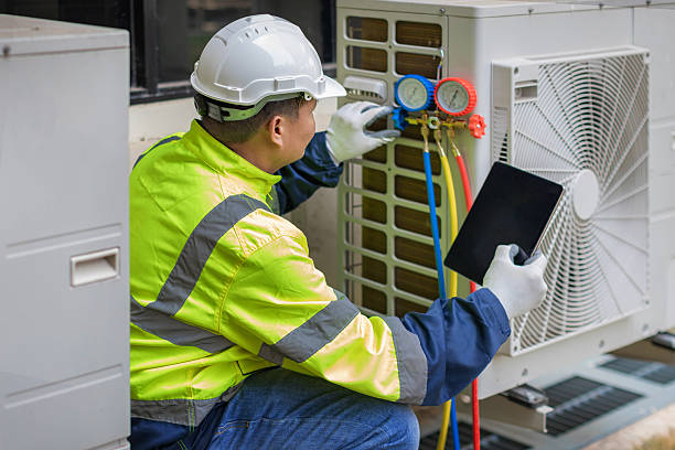 Professional Hvac technician working in Sharpsville, IN